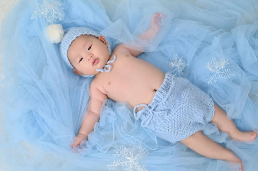 射阳宝宝间歇性斜视